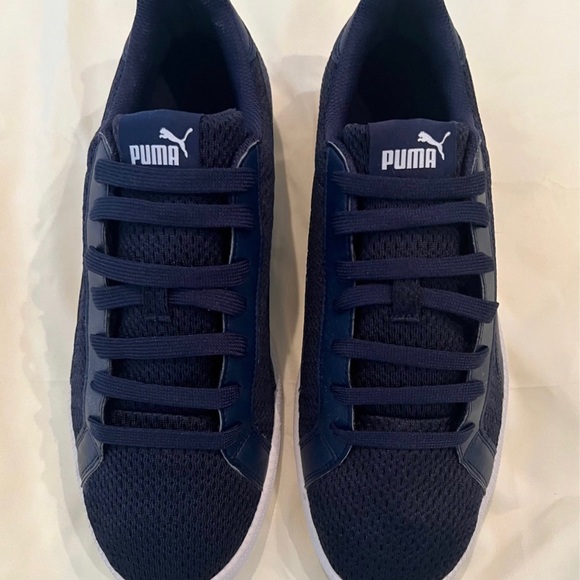 Navy Blue Puma Shoes - Like New - Picture 3 of 6